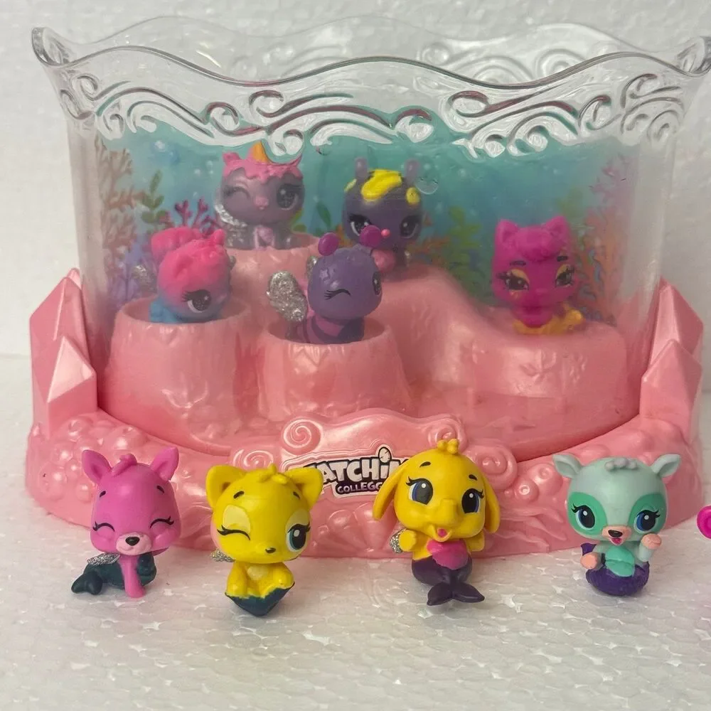 Hatchimals Colleggtibles, Mermal Magic Underwater Aquarium with 11 Exclusive Cha